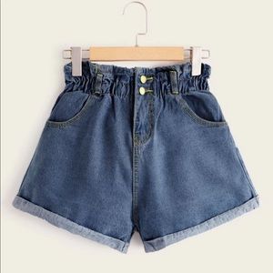 Elastic Denim Shorts! Size 1X!